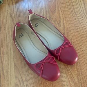 red ballet flats from Gap